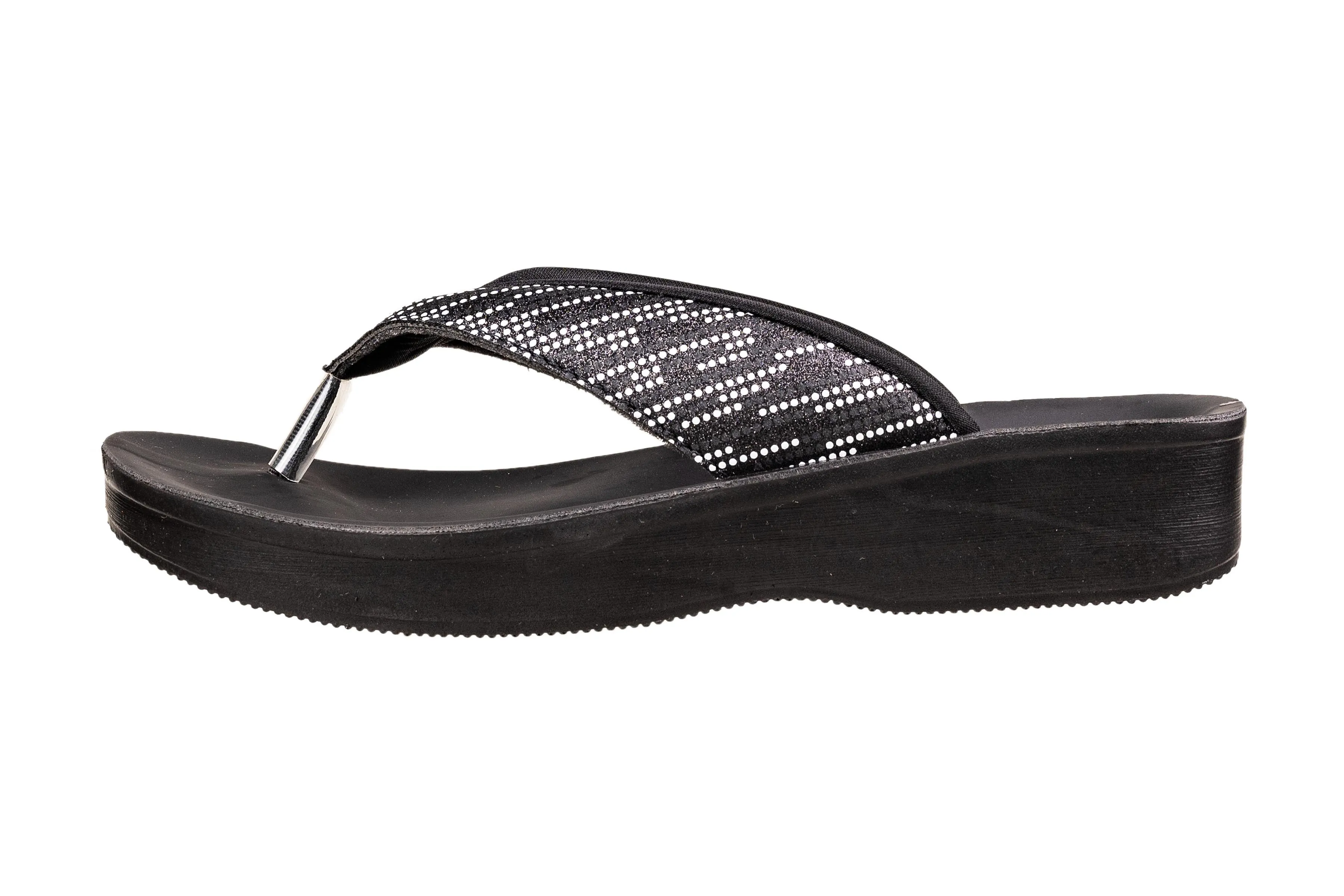 Aerowalk Ladies Black Chappal PU