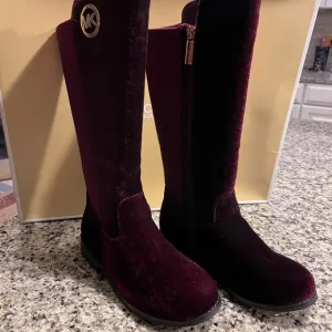 Michael Kors Emma Lily velour boots grade school new Plum Youth Girls Size 2