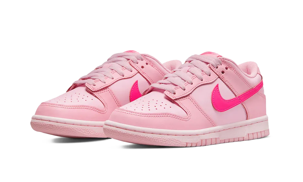 Nike Dunk Low Triple Pink