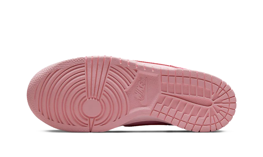 Nike Dunk Low Triple Pink