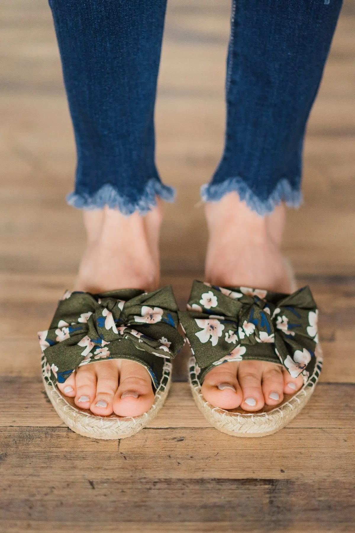 Not Rated Erra Sandals ~ Green Floral