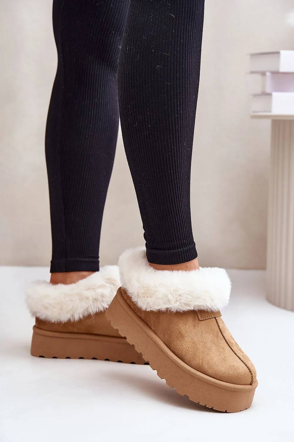 Snow boots