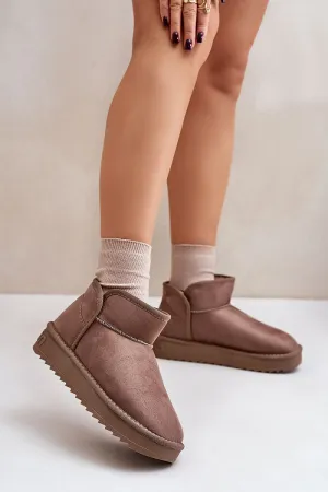 Snow boots