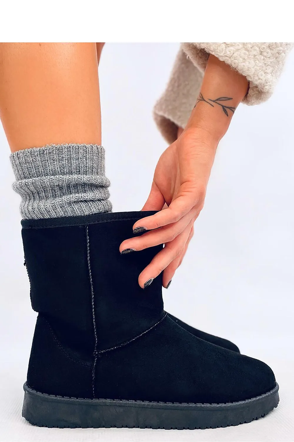 Snow boots