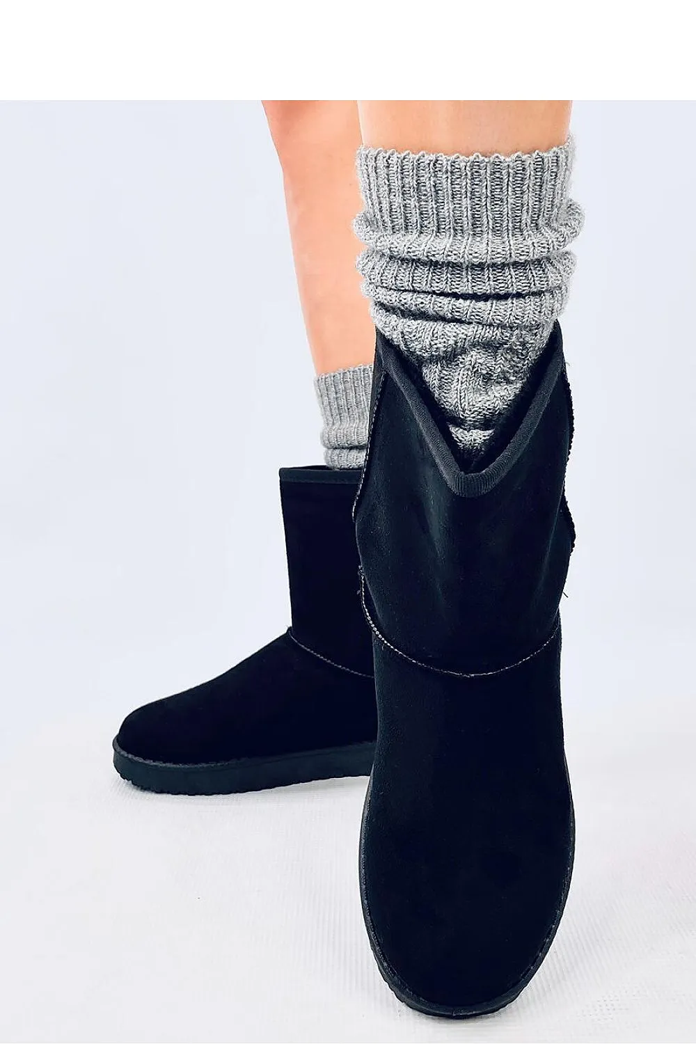 Snow boots