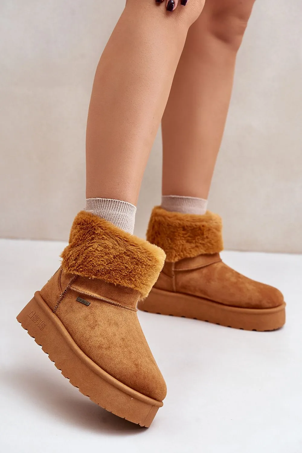Snow boots