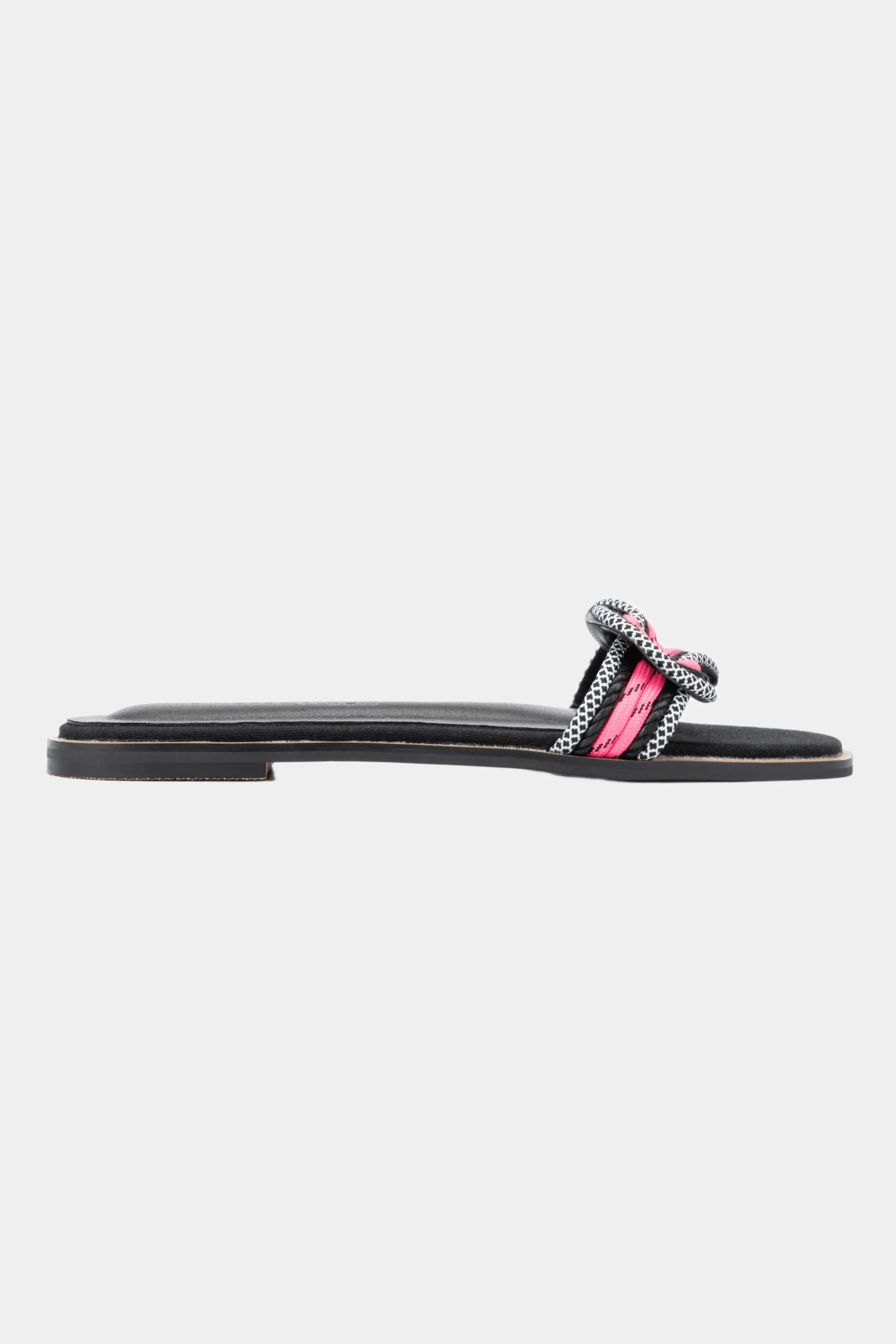 Wanda Sandal